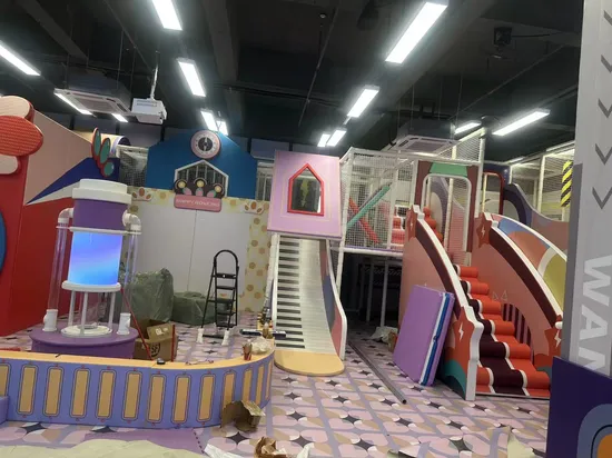 Indoor Playground Equipment Trampoline Slide Facilities in Kindergarten